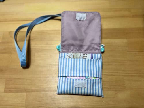Pictures of mobile pockets