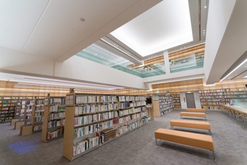 3階書架の写真