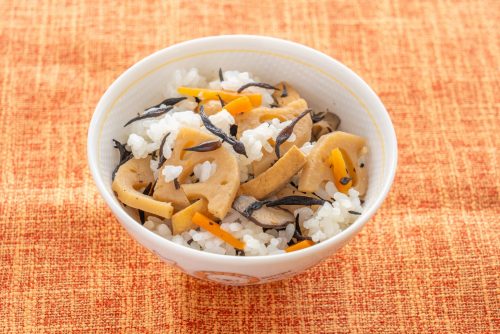 桧木大米的照片。